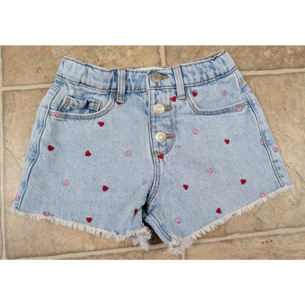 Zara little girls sz 4 years Denim Jean Shorts embroidered hearts raw hems 1323
